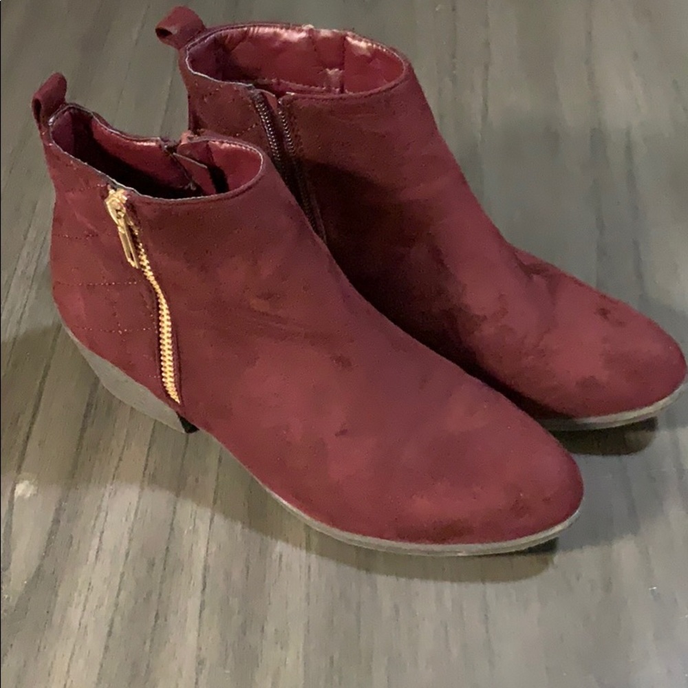 Ankle booties